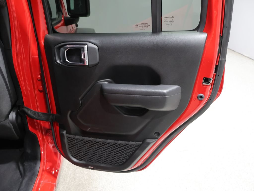 Used 2025 Jeep Wrangler Unlimited Sport AWD/4WD image 19