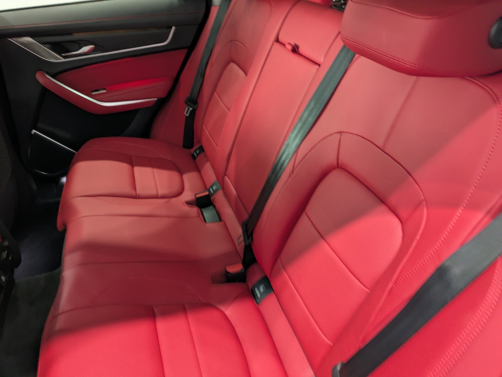 New 2026 Jaguar F-PACE R-Dynamic S image 13