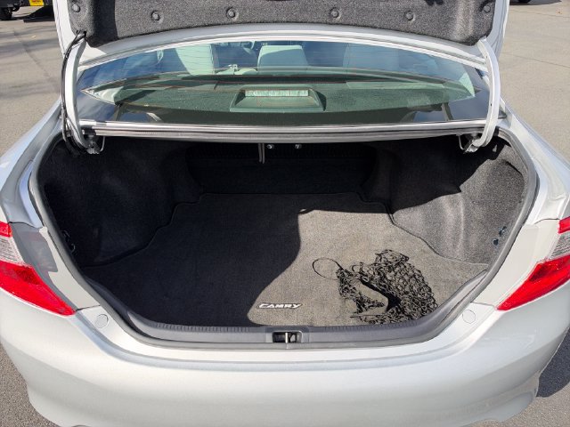 Used 2014 Toyota Camry XLE w/ Leather Package FWD image 27