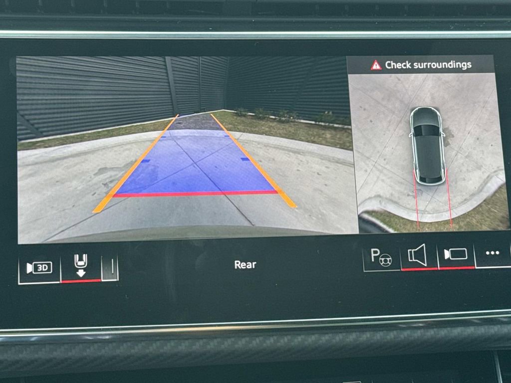 Used 2025 Audi RS Q8 performance image 28