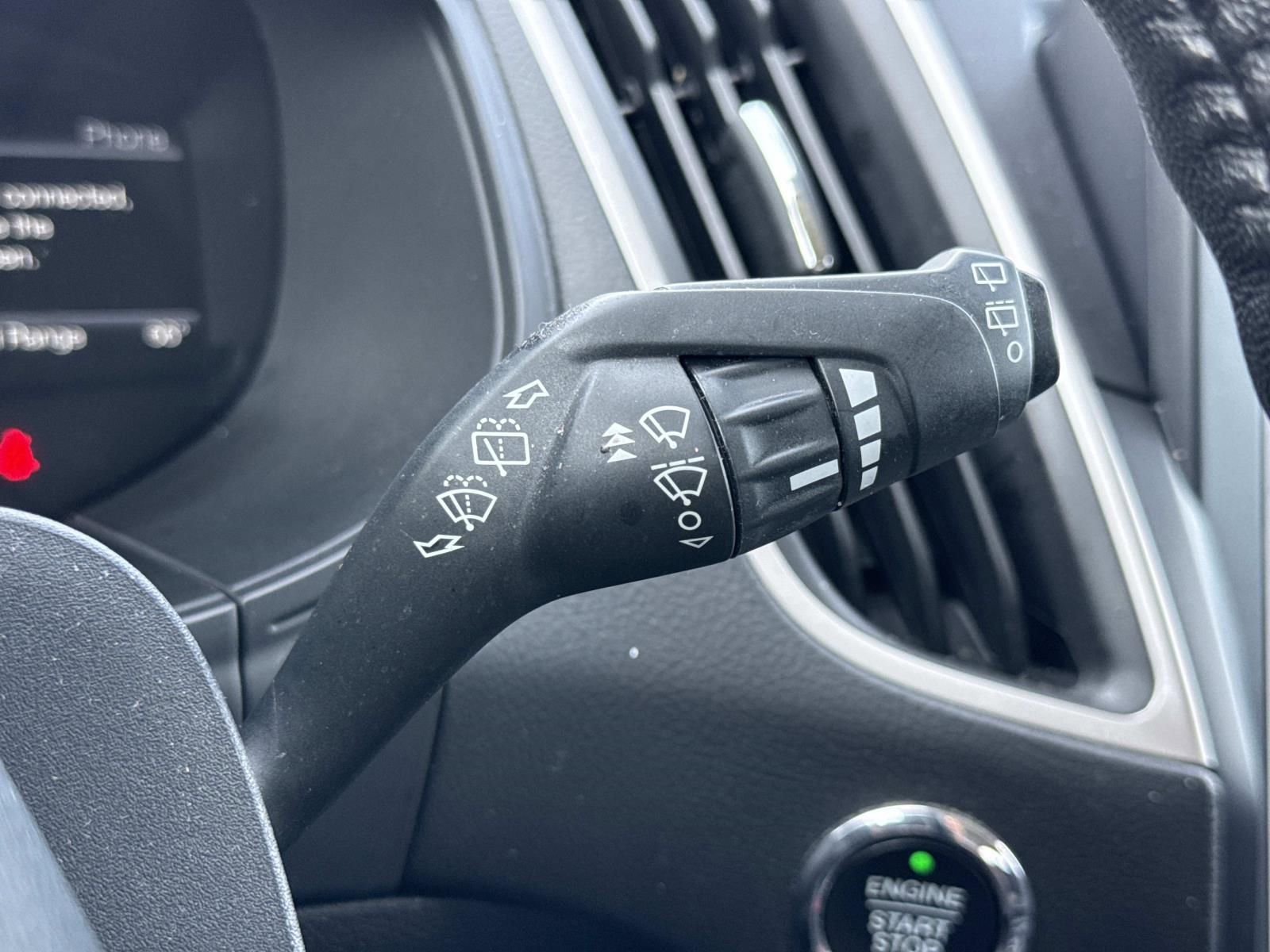 Used 2022 Ford Edge SEL AWD/4WD image 17