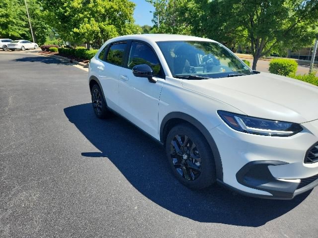 Used 2023 Honda HR-V Sport image 5