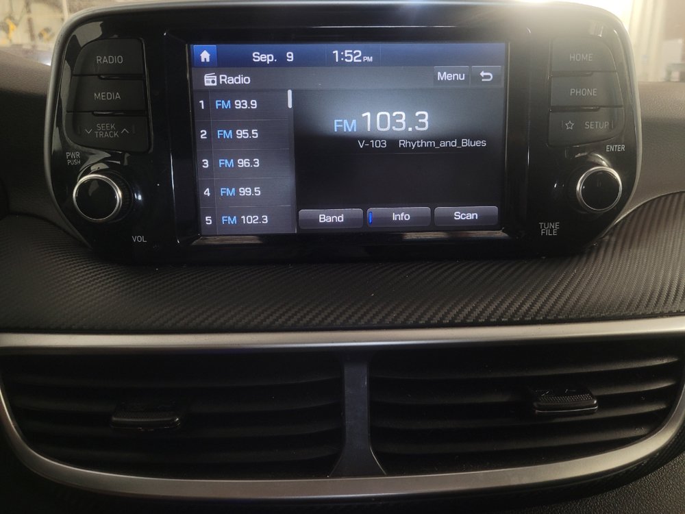 Used 2019 Hyundai Tucson SE AWD/4WD image 25