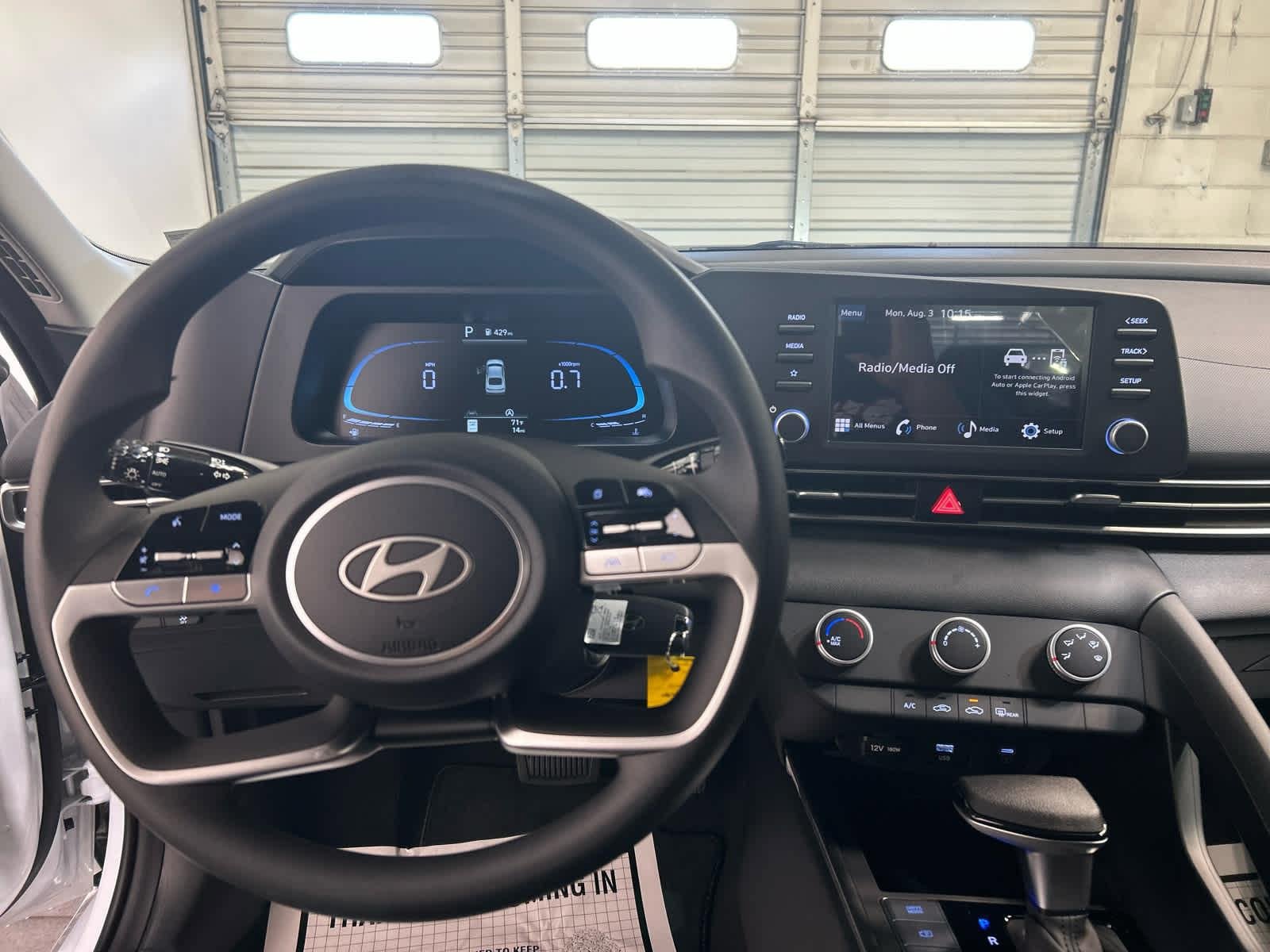 New 2026 Hyundai Elantra SE FWD image 8
