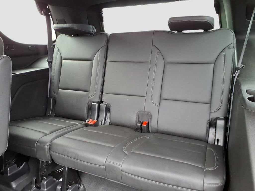 Used 2022 Chevrolet Tahoe Z71 w/ Luxury Package image 15