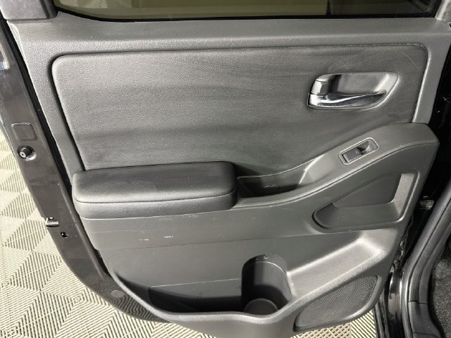 Used 2025 Nissan Frontier SV RWD image 23