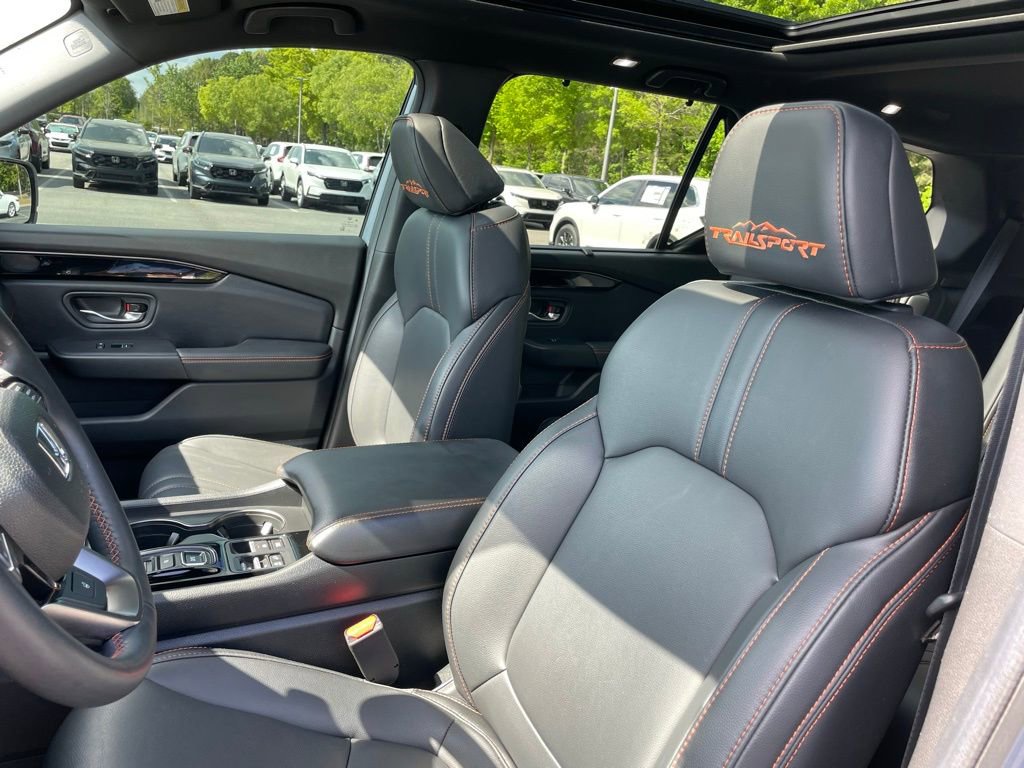 Certified 2024 Honda Pilot TrailSport image 29