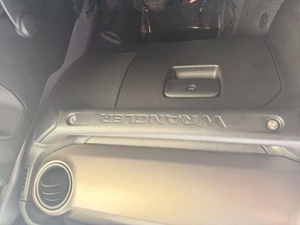Used 2020 Jeep Wrangler Unlimited Sport image 22