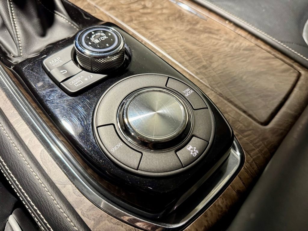 Used 2021 INFINITI QX80 Premium Select w/ All-Season Package image 23