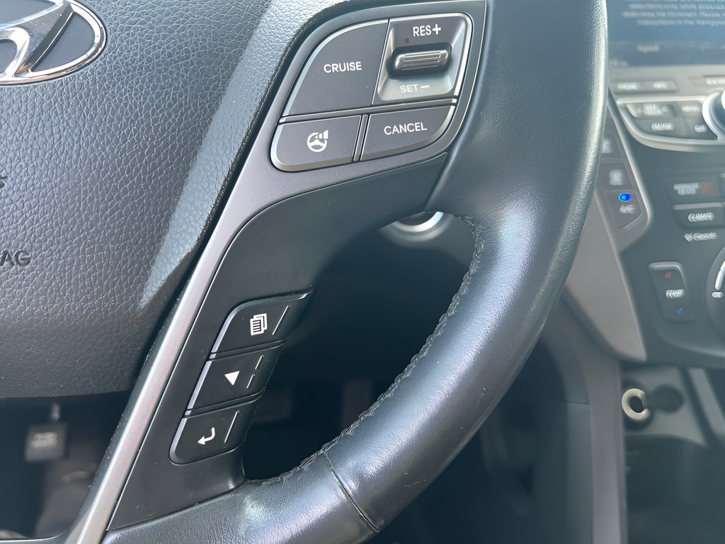 Used 2014 Hyundai Santa Fe GLS FWD image 22