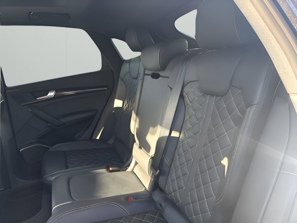 Used 2024 Audi SQ5 Premium Plus image 21
