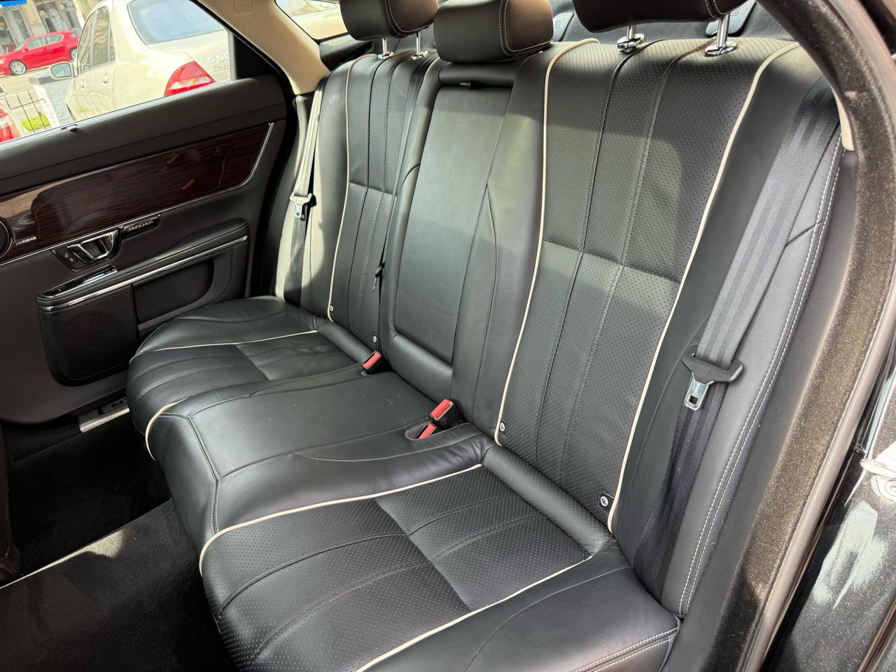 Used 2015 Jaguar XJ L Portfolio RWD image 7