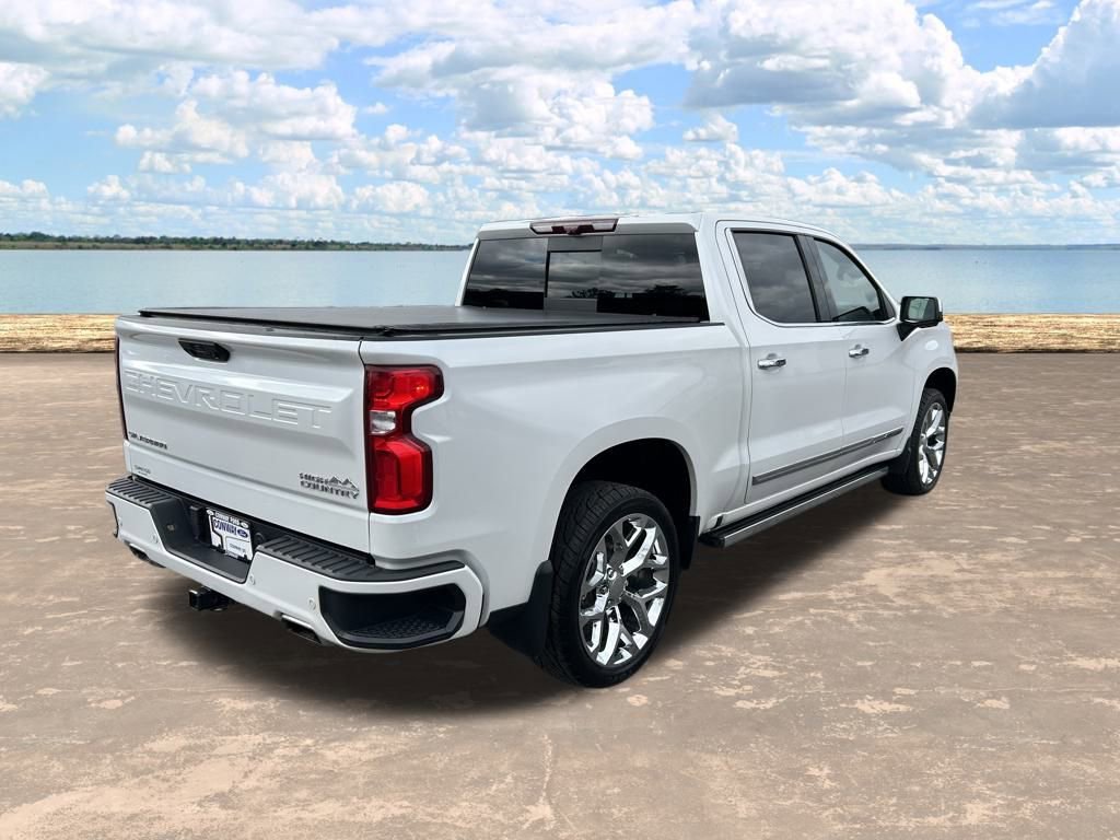 Used 2022 Chevrolet Silverado 1500 High Country w/ High Country Premium Package image 5