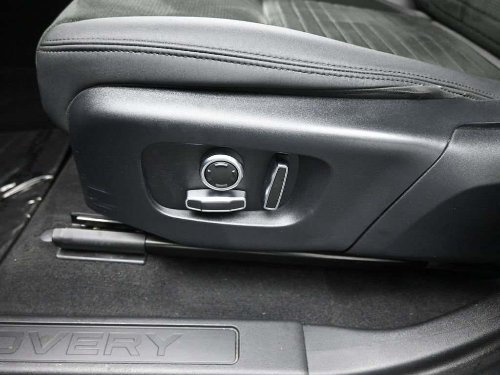Used 2021 Land Rover Discovery Sport S image 9
