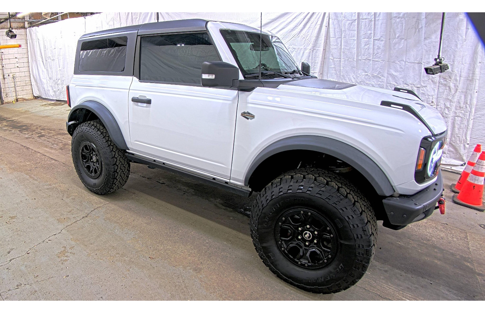 Used 2022 Ford Bronco Wildtrak AWD/4WD image 3
