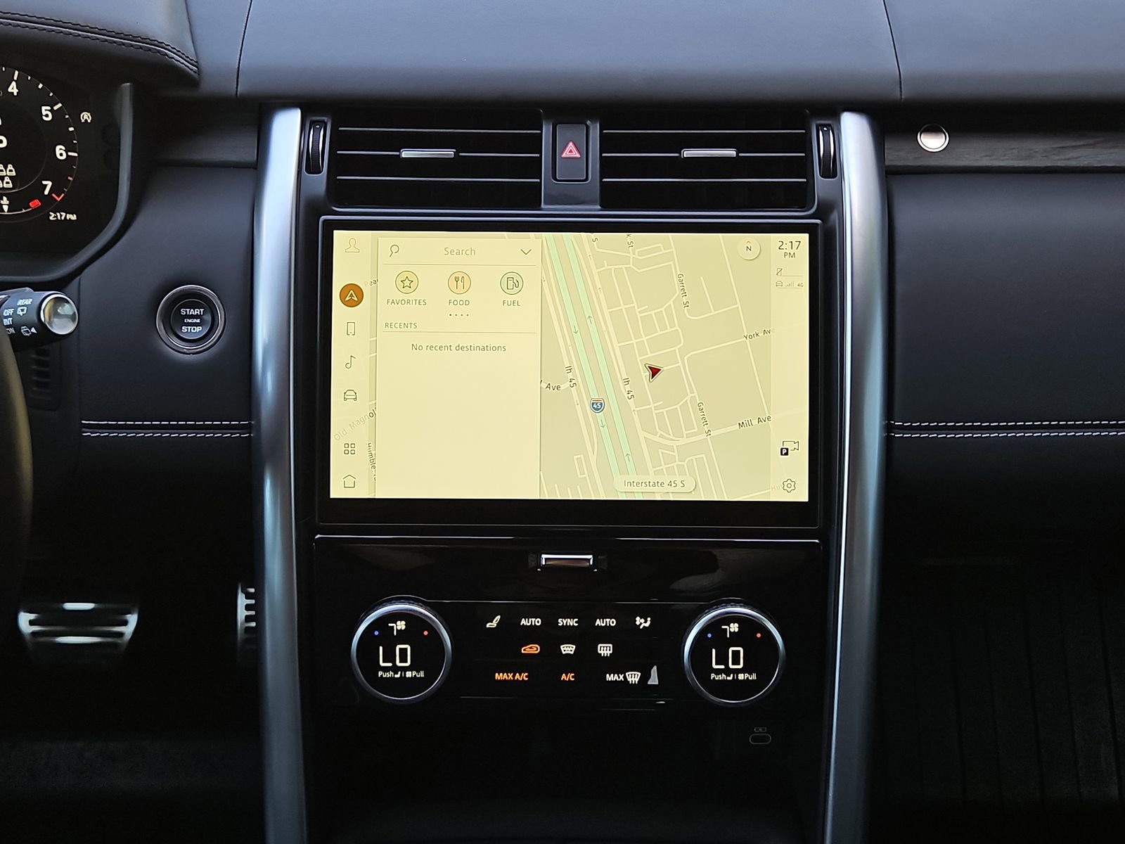 Used 2023 Land Rover Discovery Metropolitan Edition image 15