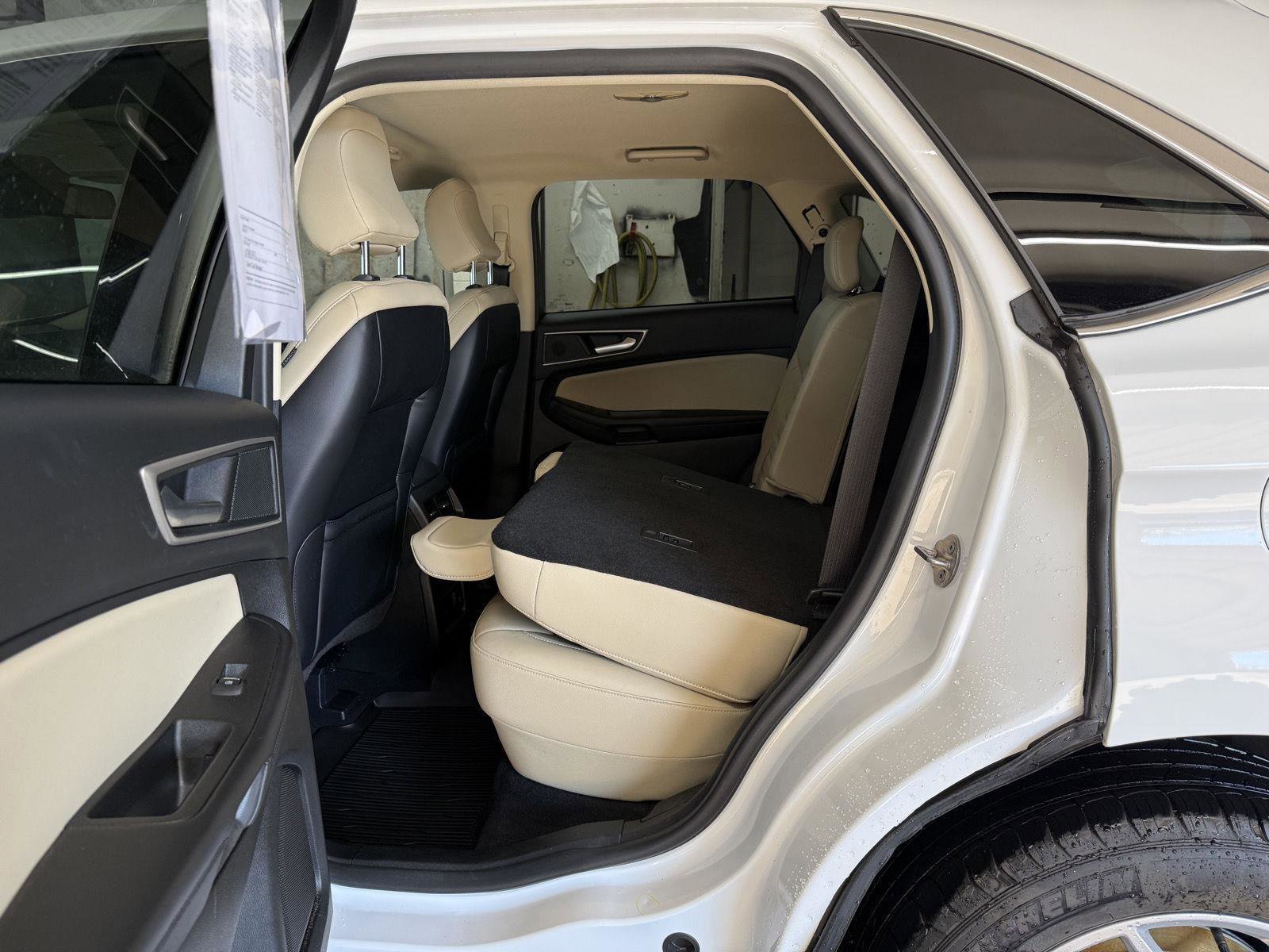 Used 2024 Ford Edge SEL w/ Convenience Package AWD/4WD image 20