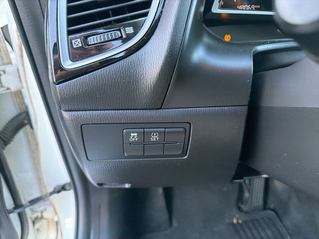 Used 2016 MAZDA MAZDA3 i Sport image 17