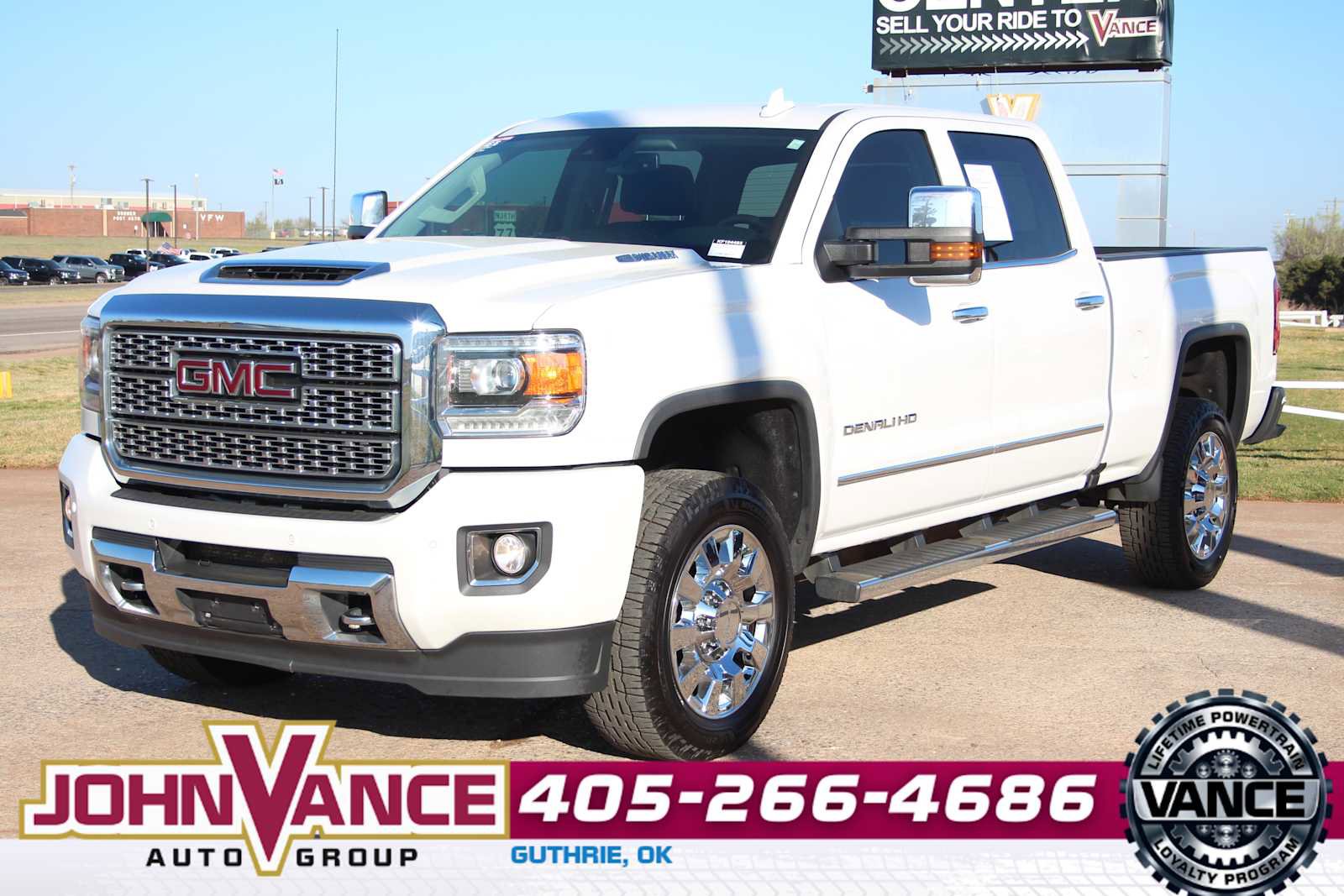 Used 2019 GMC Sierra 2500 Denali w/ Duramax Plus Package image 3