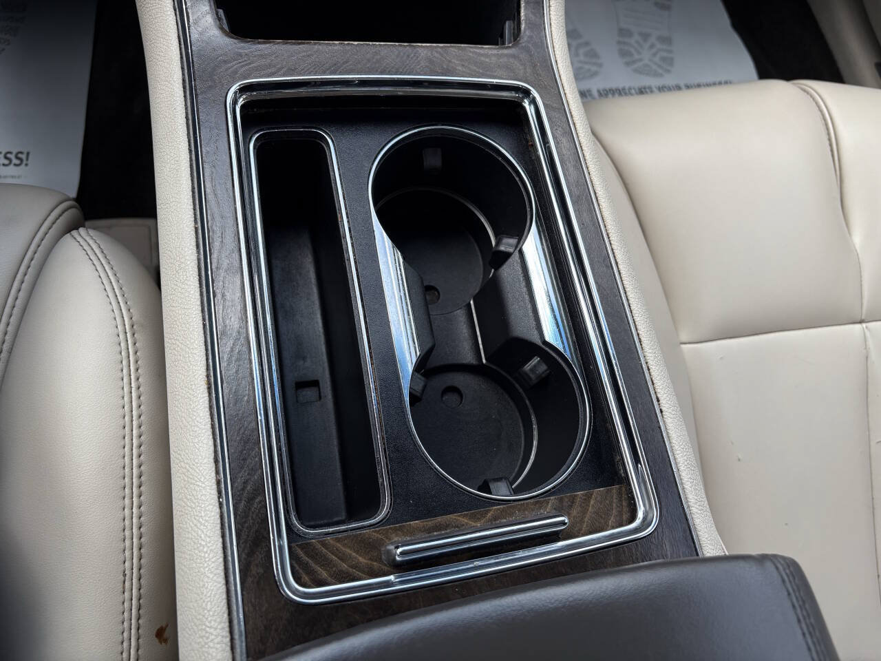 Used 2017 Lincoln Continental Premiere FWD image 41