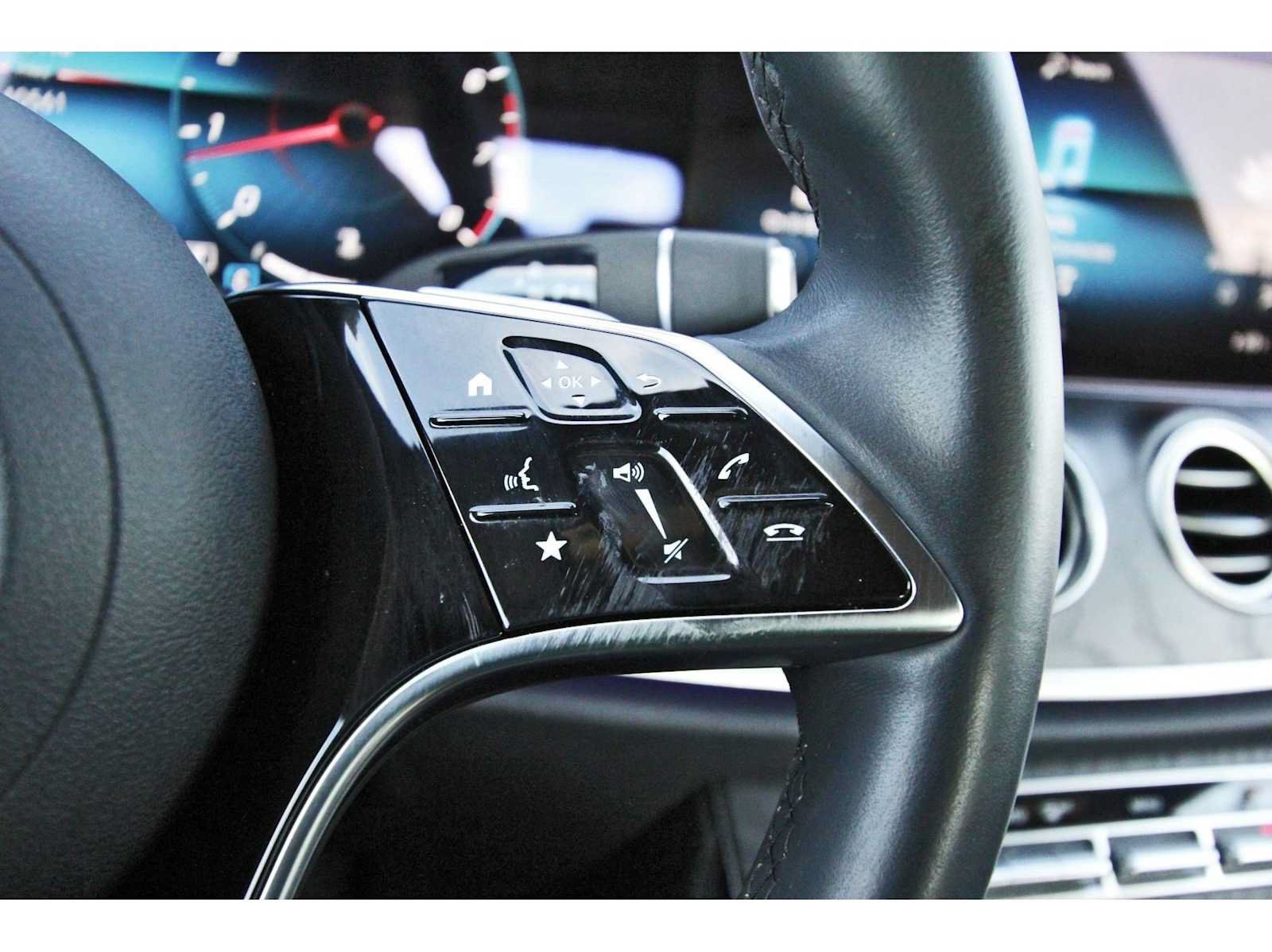 Used 2023 Mercedes-Benz E 350 4MATIC Sedan w/ Premium Package image 15