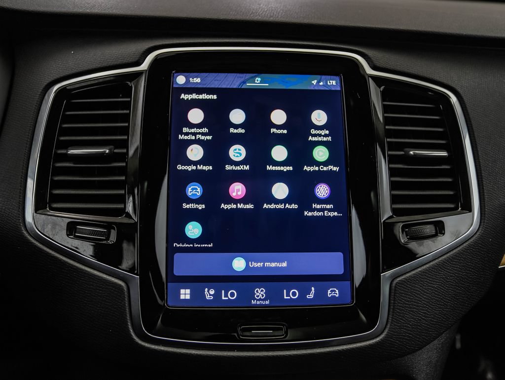 Used 2023 Volvo XC90 B5 Plus AWD/4WD image 16