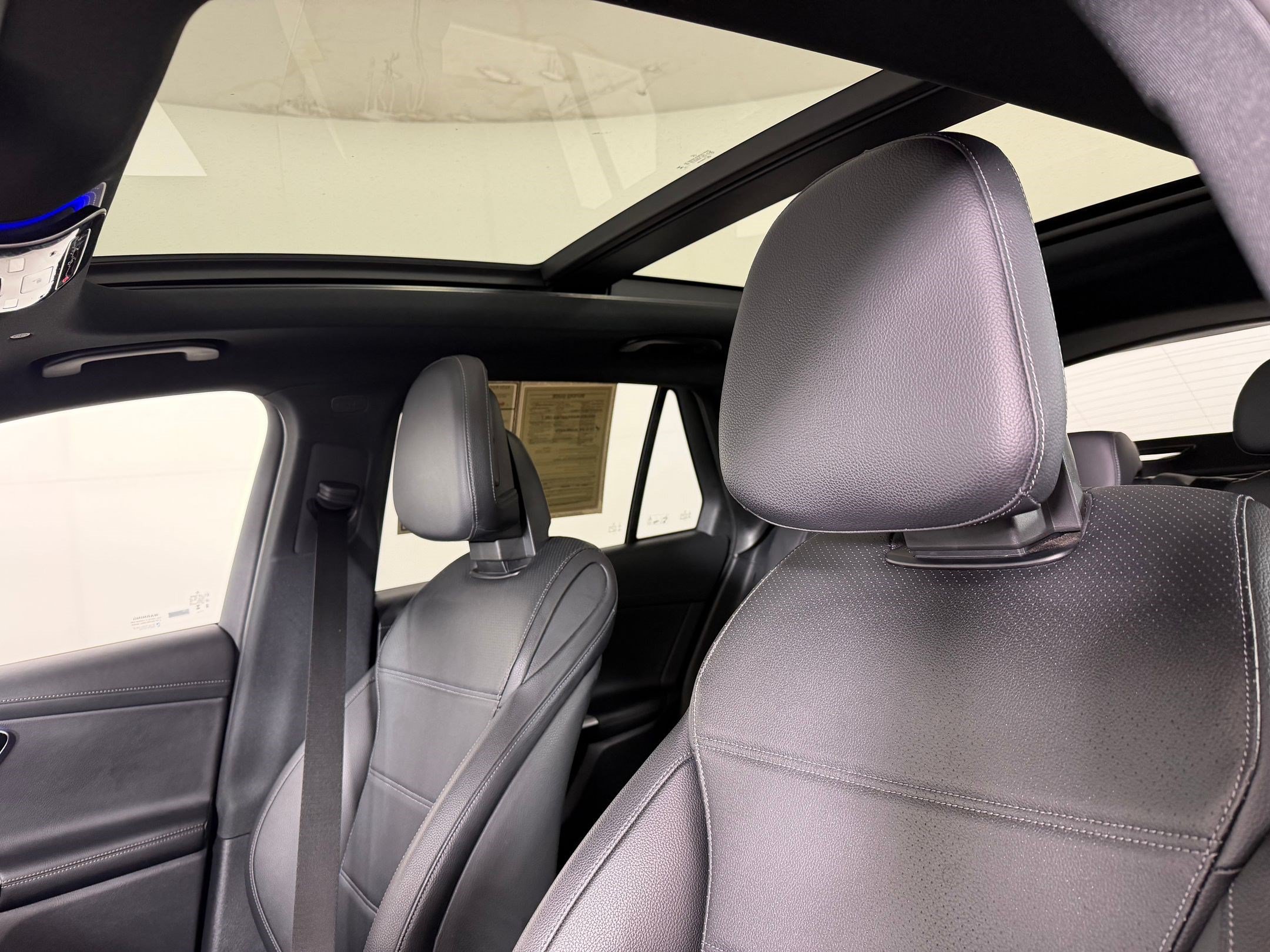 Used 2023 Mercedes-Benz GLC 300 4MATIC image 22