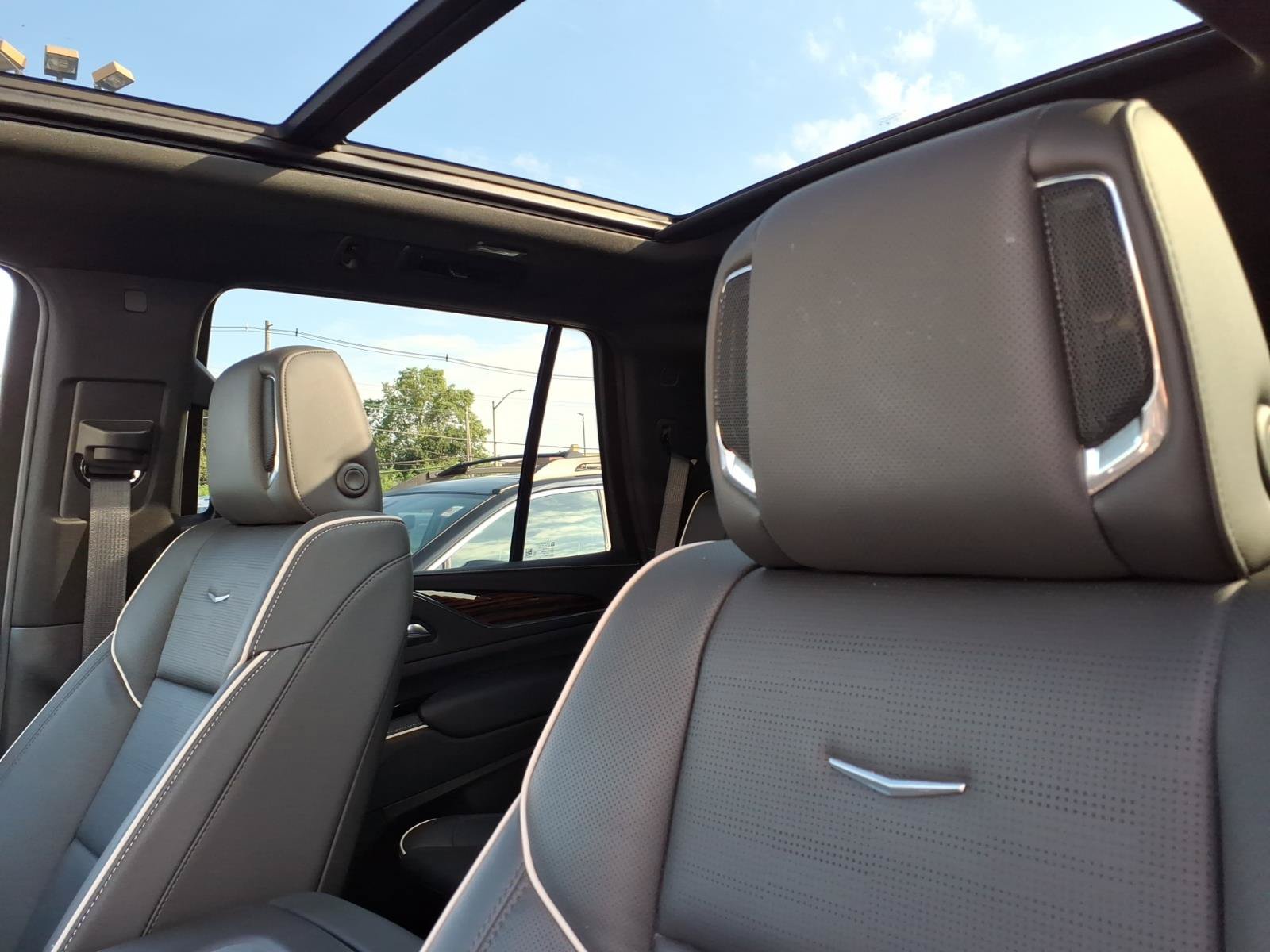 Certified 2024 Cadillac Escalade Premium Luxury w/ Performance Package AWD/4WD image 22