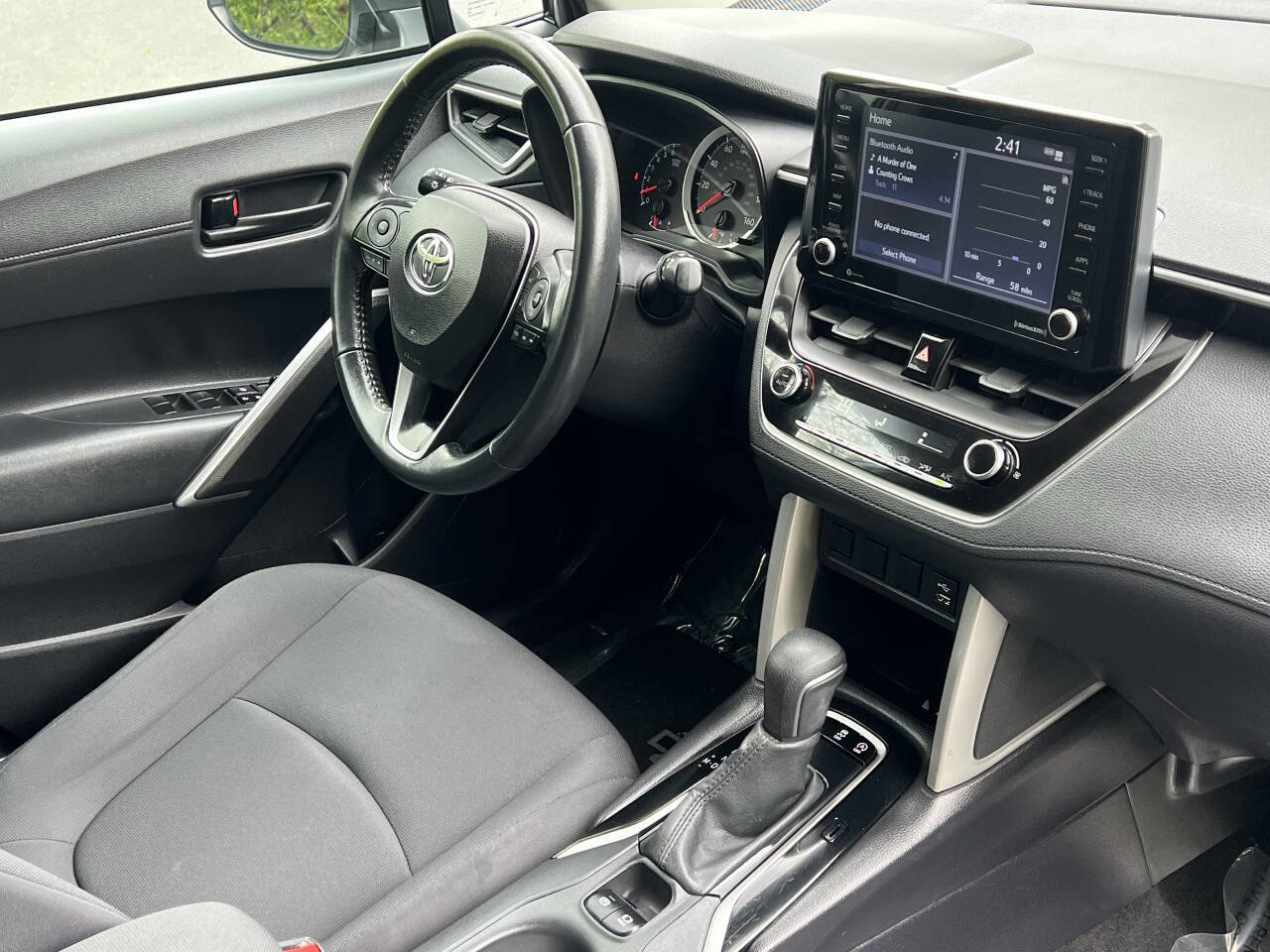 Used 2022 Toyota Corolla Cross LE FWD image 10