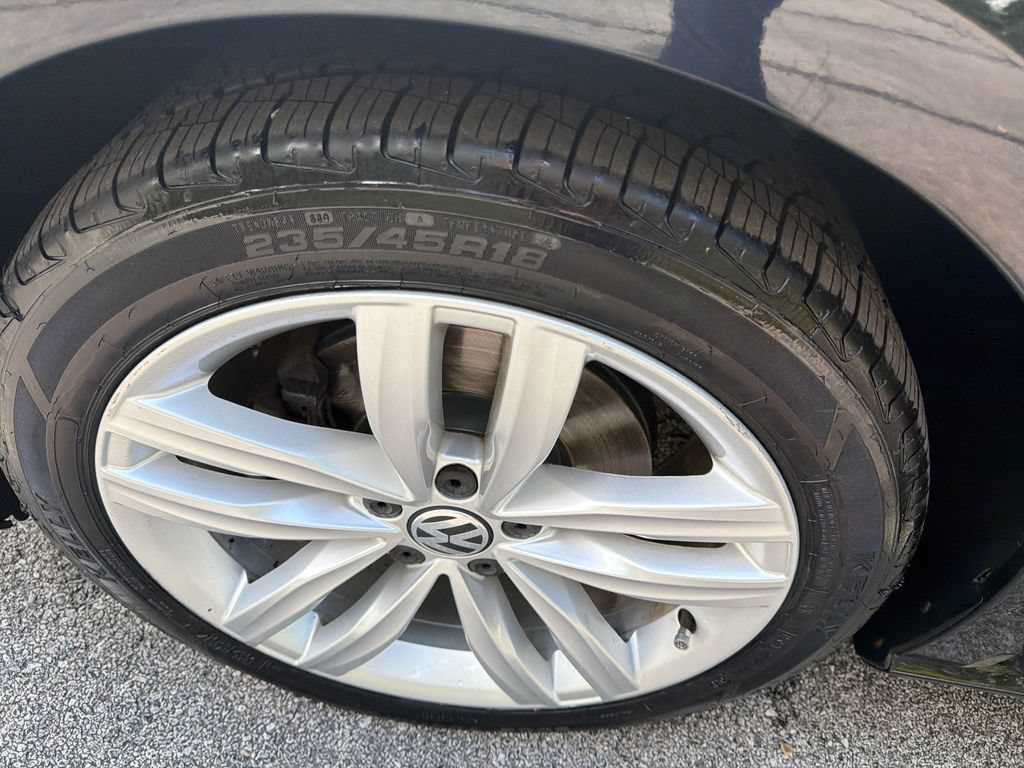 Used 2019 Volkswagen Passat 2.0T Wolfsburg FWD image 28