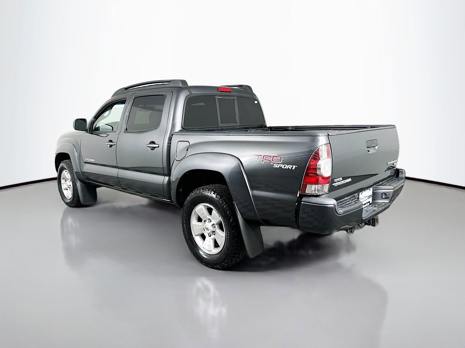 Used 2011 Toyota Tacoma PreRunner w/ TRD Sport Pkg RWD image 5