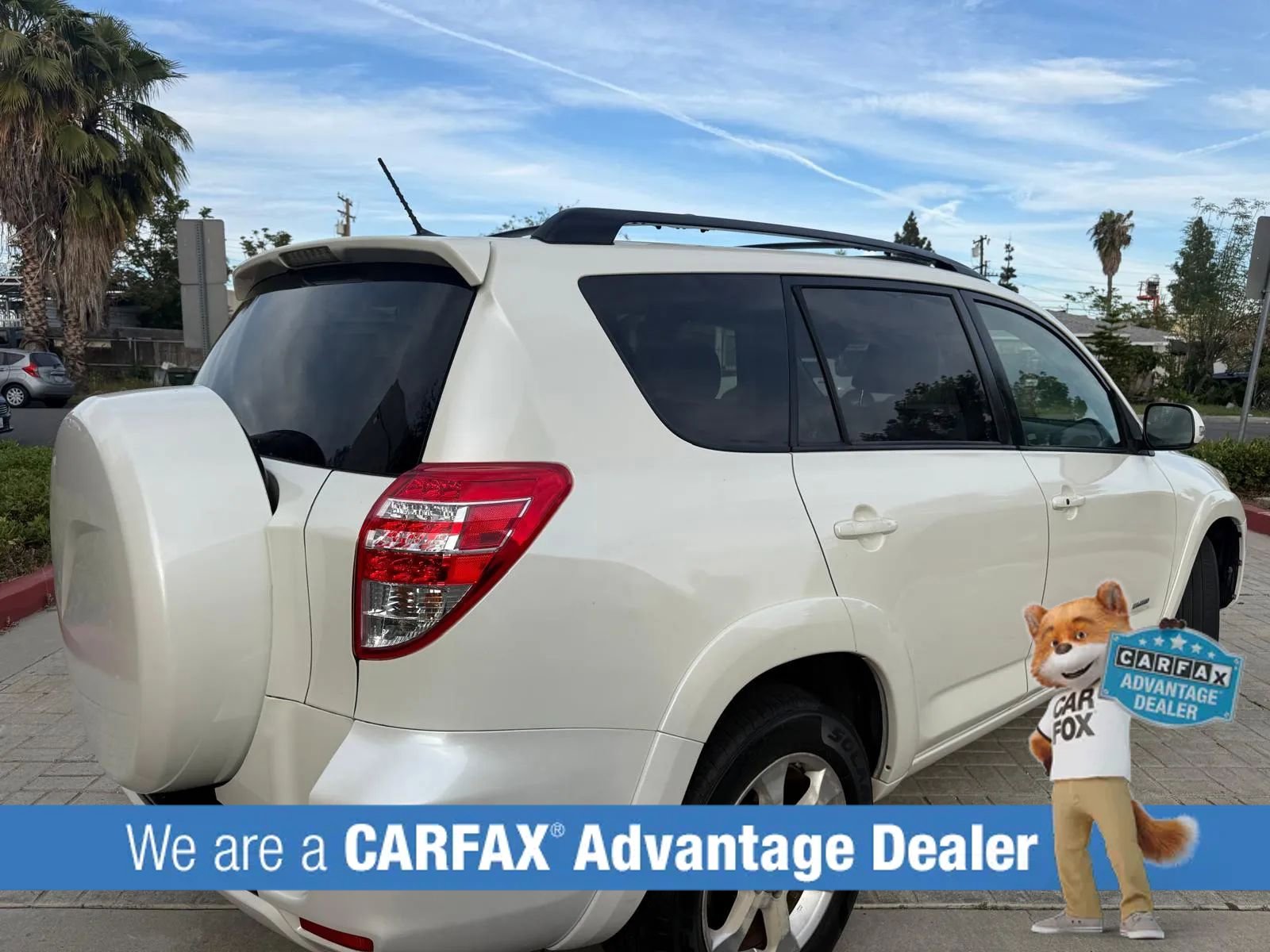 Used 2010 Toyota RAV4 Limited FWD image 3
