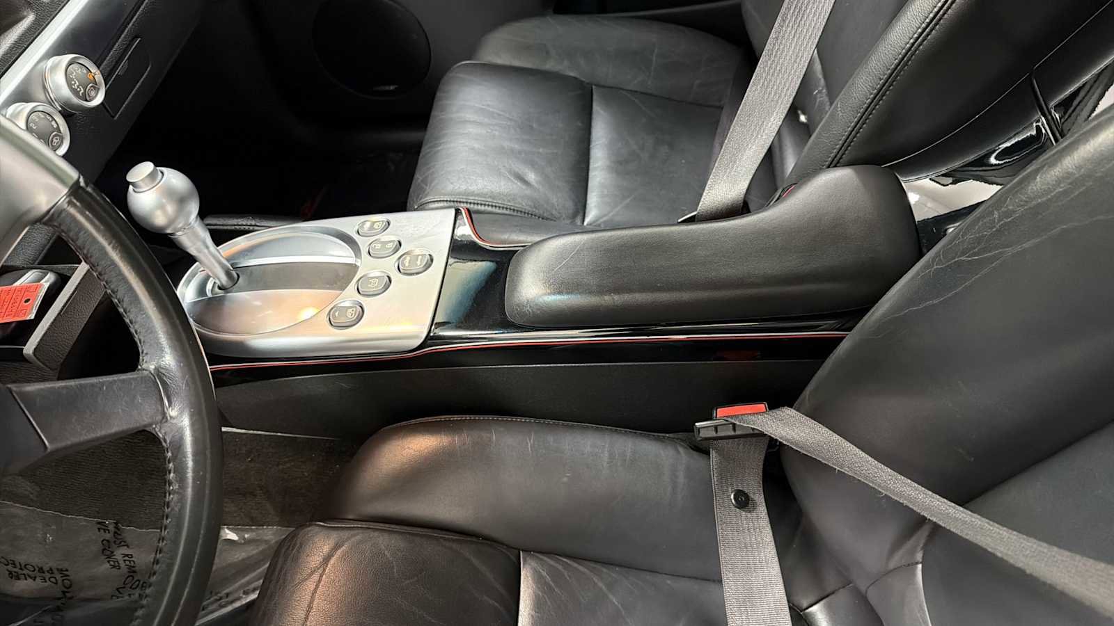 Used 2004 Chevrolet SSR w/ Preferred Equipment Group RWD image 21