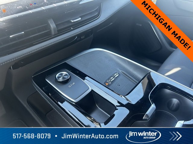 New 2025 Buick Enclave Preferred w/ Power Package image 32