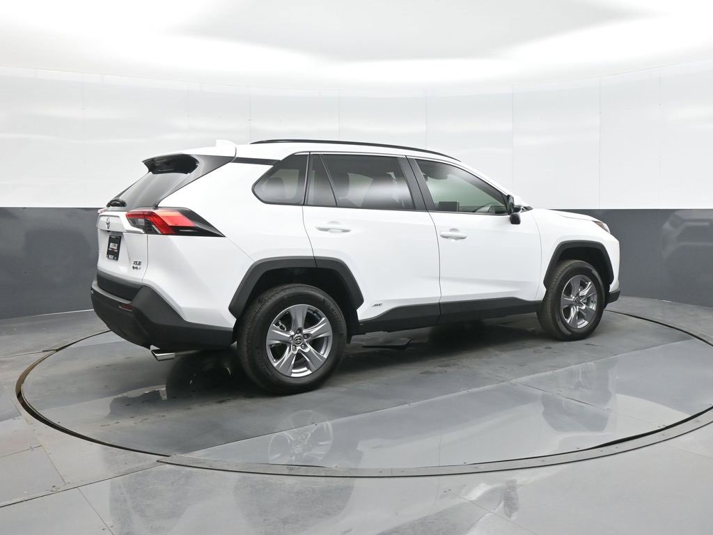 Used 2025 Toyota RAV4 XLE image 7