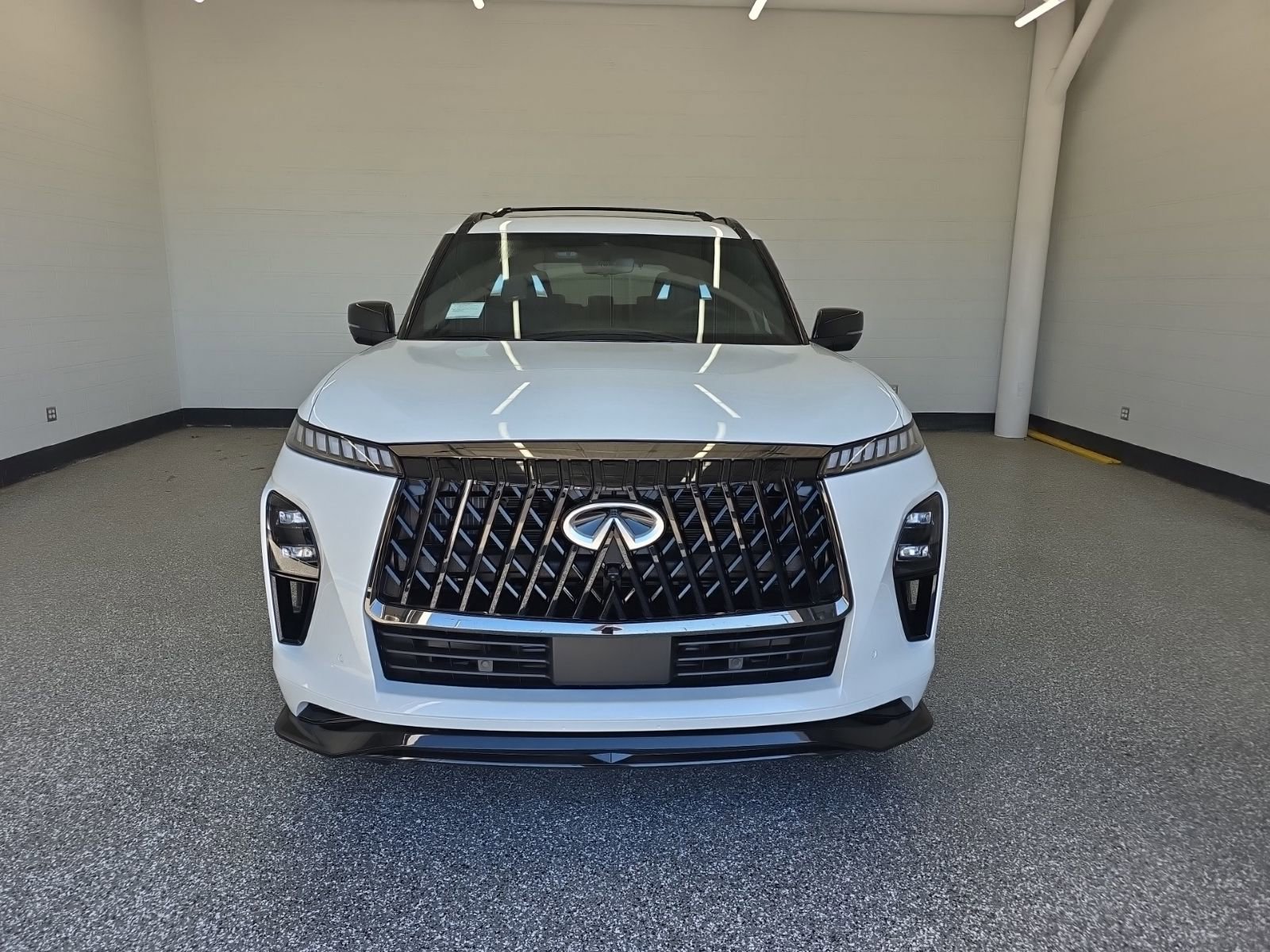 New 2026 INFINITI QX80 4WD image 8