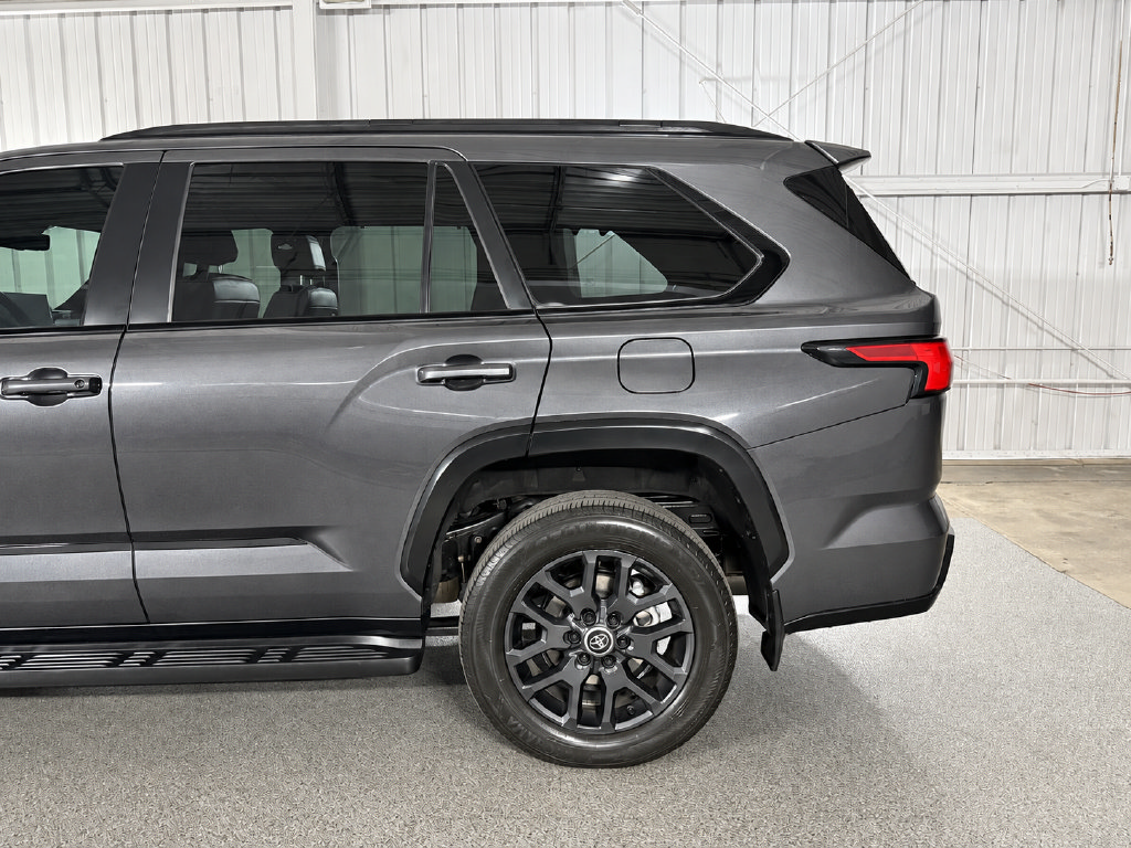 Used 2024 Toyota Sequoia Platinum AWD/4WD image 13