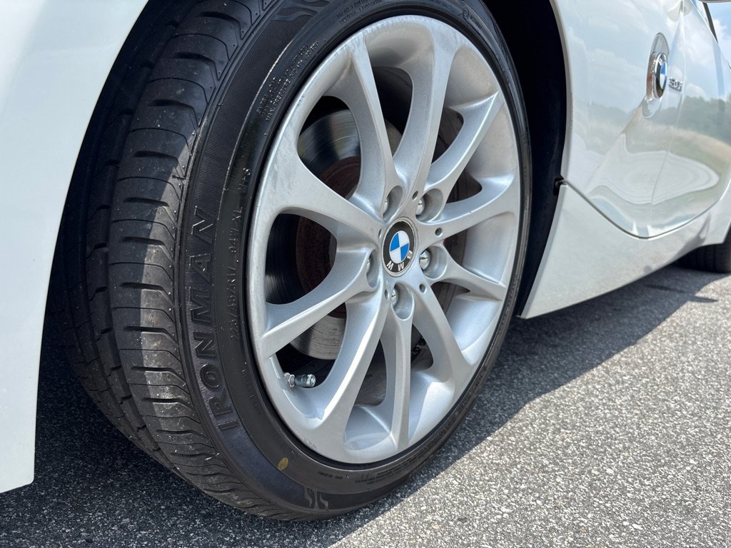 Used 2008 BMW Z4 3.0i RWD image 9
