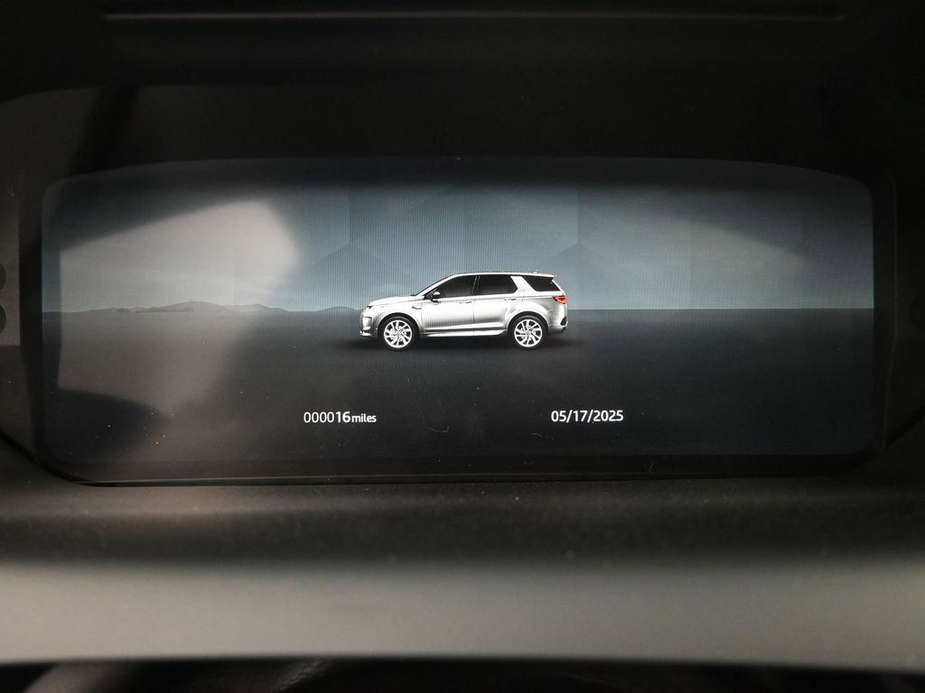 Used 2025 Land Rover Discovery Sport Dynamic SE image 23
