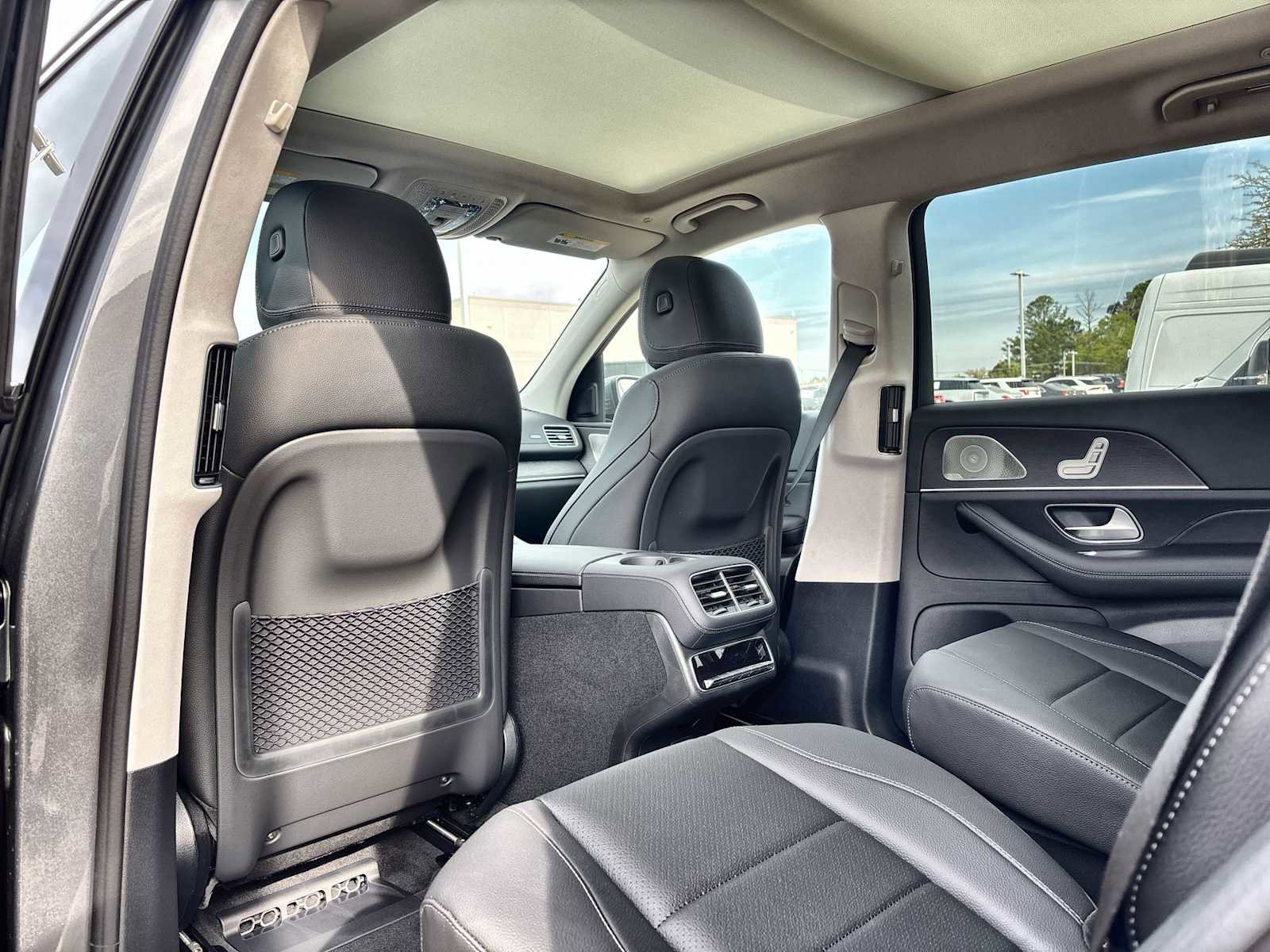 New 2026 Mercedes-Benz GLS 450 4MATIC image 18