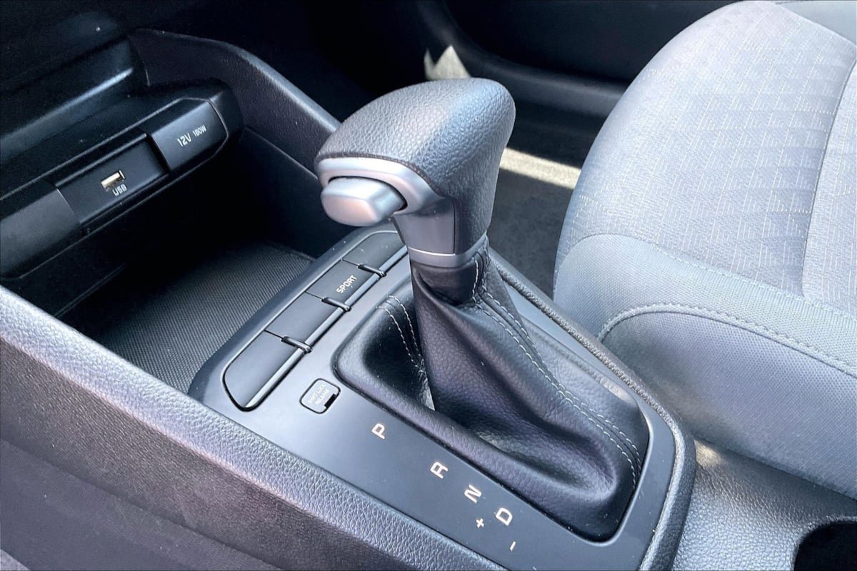 Used 2022 Kia Rio S FWD image 15