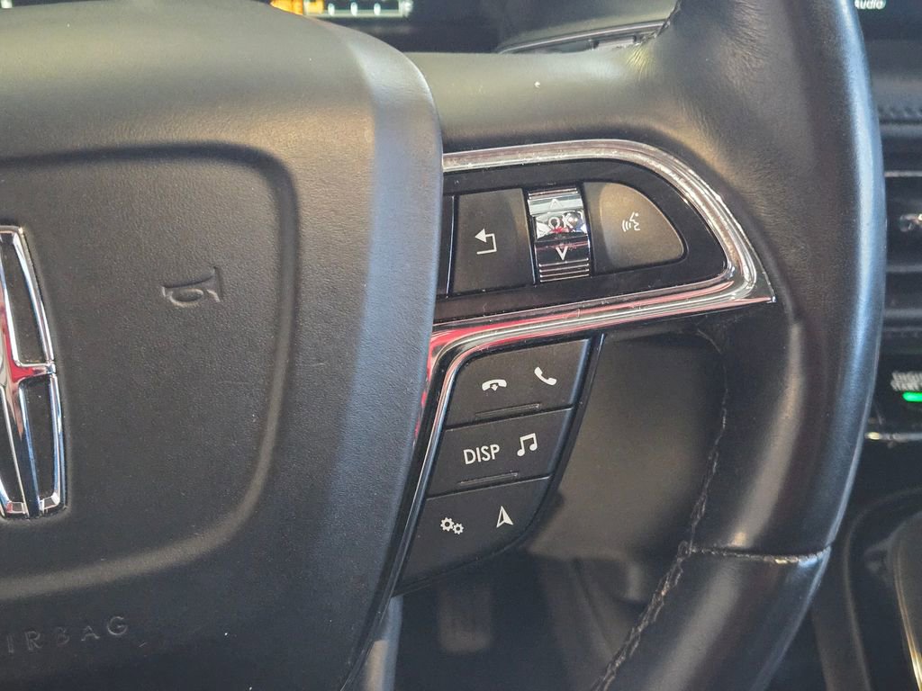 Used 2022 Lincoln Nautilus Reserve w/ Equipment Group 201A image 19