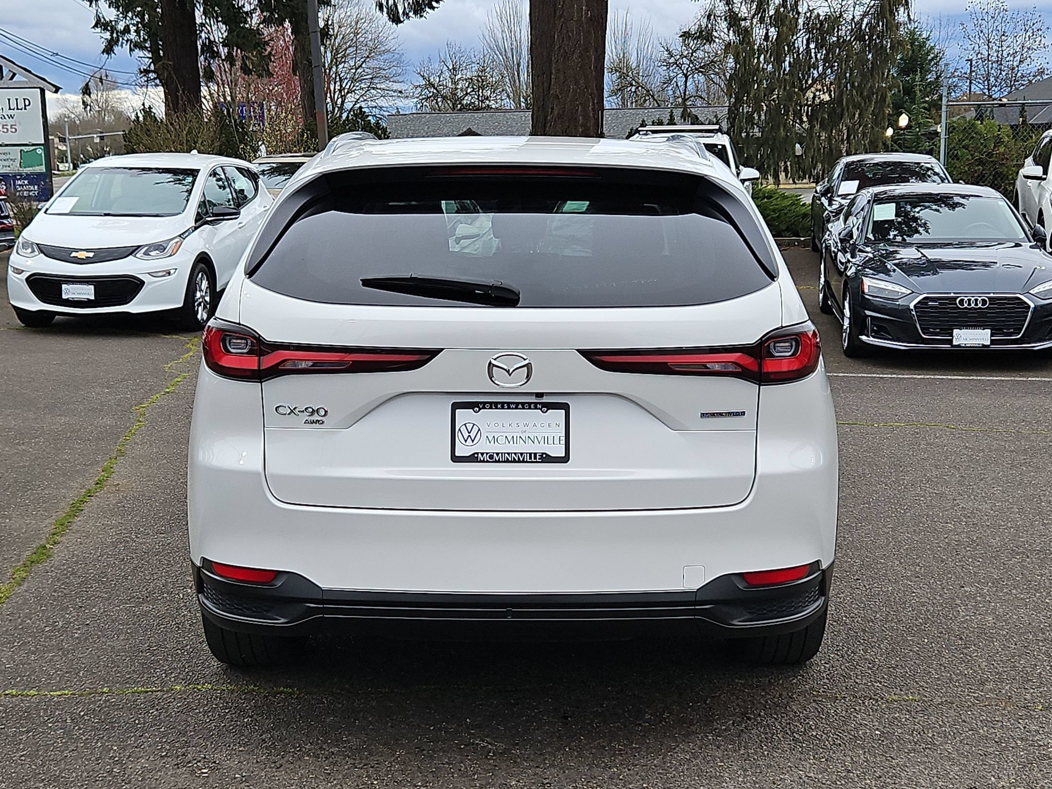 Used 2024 MAZDA CX-90 Plug-In Hybrid w/ Preferred AWD/4WD image 6