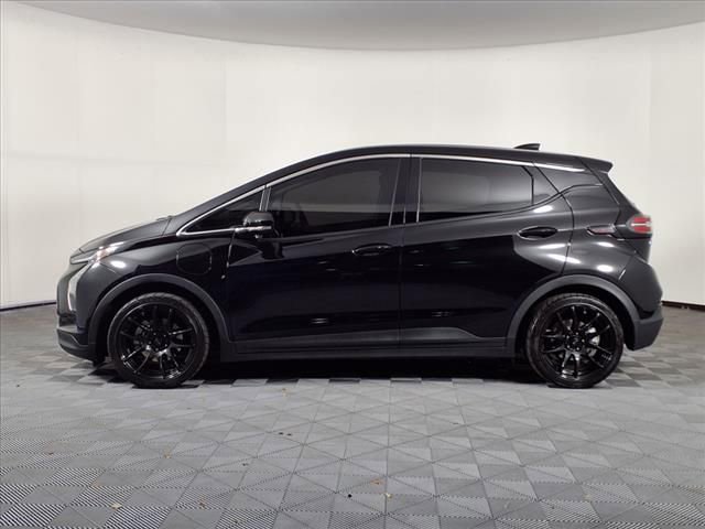 Used 2022 Chevrolet Bolt LT w/ Infotainment Package FWD image 4