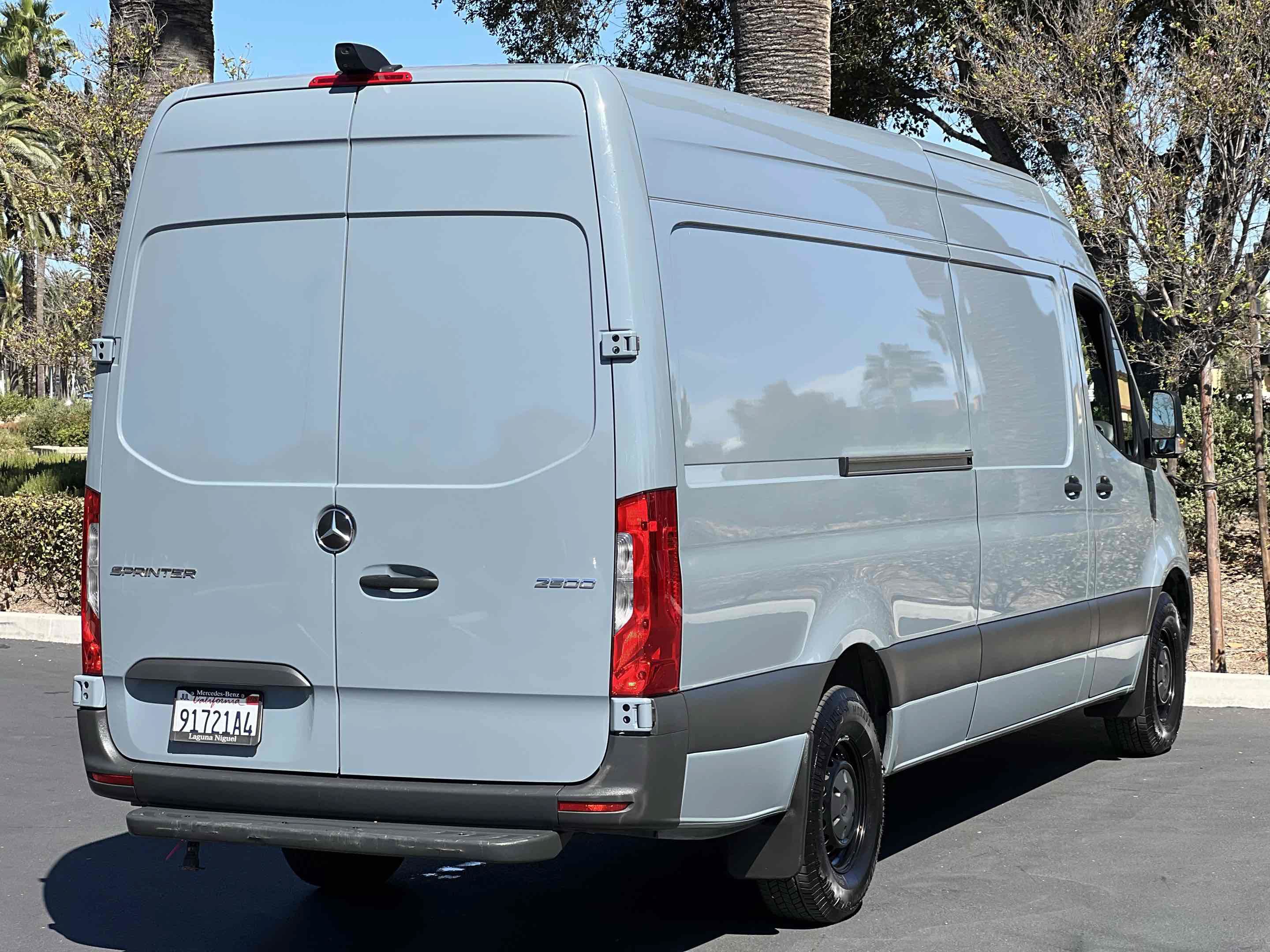 Used 2024 Mercedes-Benz Sprinter 2500 image 18