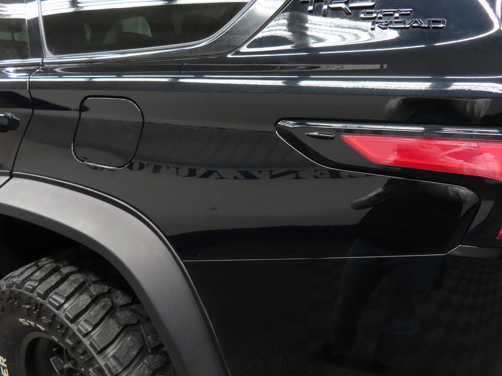 Used 2025 Toyota Sequoia SR5 image 42