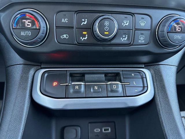 Used 2023 GMC Acadia SLE w/ Driver Convenience Package image 16