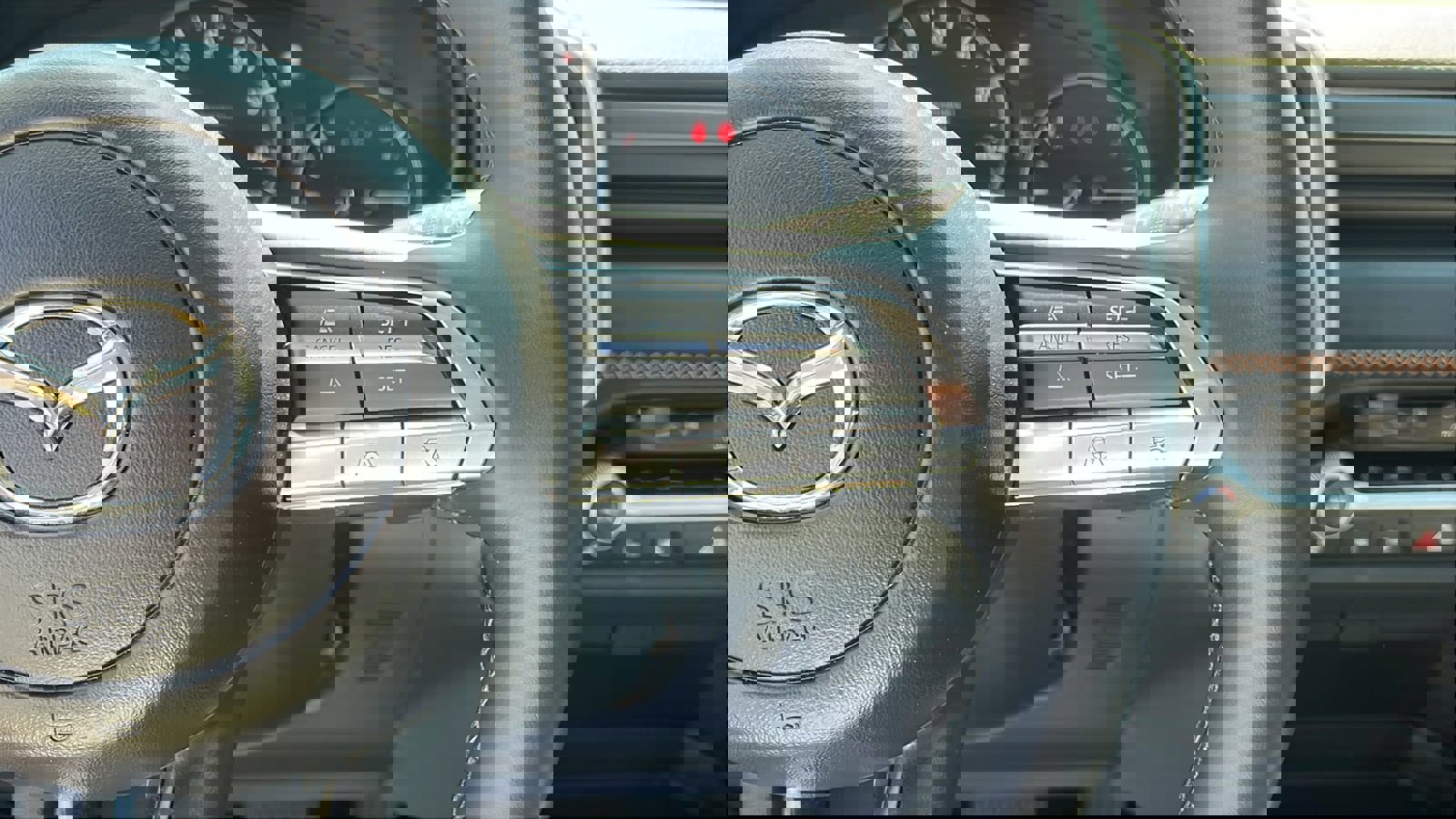 Used 2025 MAZDA CX-50 AWD 2.5 Turbo w/ Cargo Package image 13