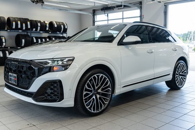 Used 2025 Audi Q8 Prestige AWD/4WD image 3