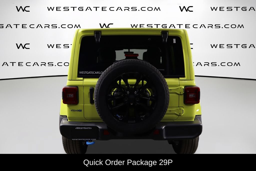 Used 2022 Jeep Wrangler Unlimited Sahara w/ Cold Weather Group AWD/4WD image 4